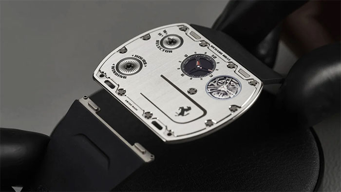 Richard Mille RM UP-01 Ferrari bứt phá giới hạn về thiết kế và sản xuất đồng hồ.