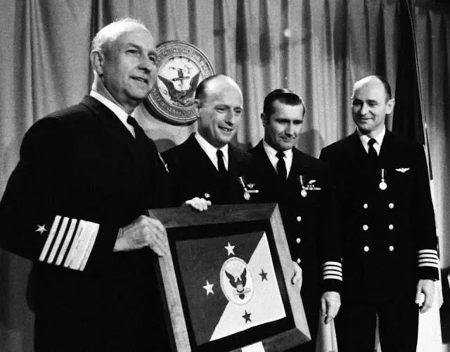 Một số nhà nghiên cứu tin rằng nó có thể liên quan đến bức xạ vũ trụ