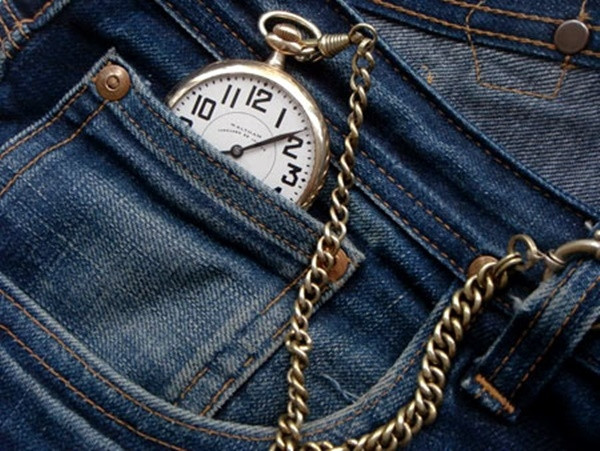 Câu trả lời chính xác được đưa ra bởi thương hiệu jeans lớn nhất thế giới Levi's, đây là chiếc túi để đựng đồng hồ quả quýt. Câu trả lời chính xác được đưa ra bởi thương hiệu jeans lớn nhất thế giới Levi's, đây là chiếc túi để đựng đồng hồ quả quýt.