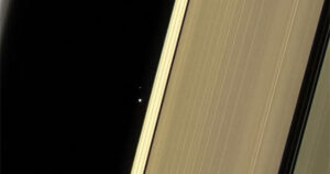 Cách xa 1,4 tỷ km, tàu tỷ đô của NASA gửi về bức ảnh bí ẩn khiến giới khoa học sửng sốt