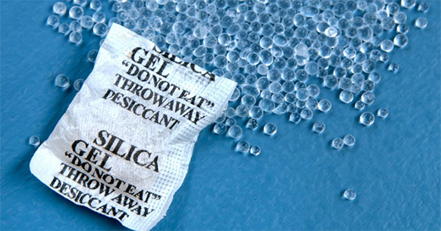 Nuốt hạt chống ẩm có nguy hiểm không?