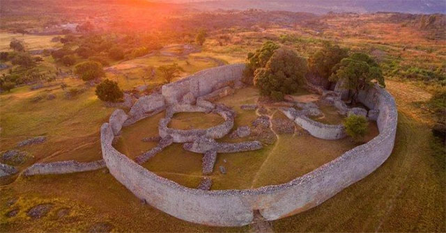 Bí ẩn kinh ngạc của vương quốc đá Đại Zimbabwe