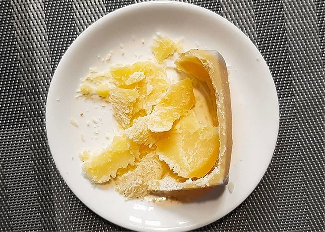 Tảng phô mai sữa bò Tây Tạng