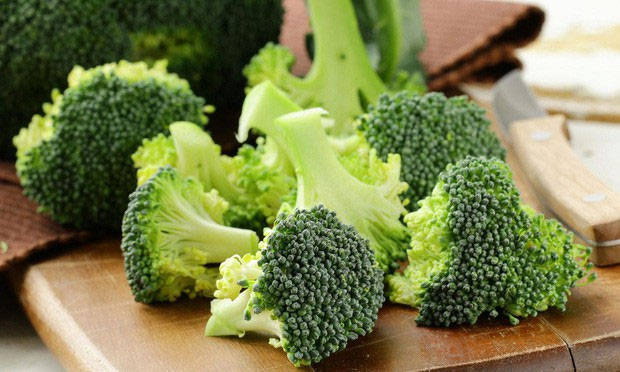 bong-cai-xanh-2 Phần cuống là bộ phận chứa nhiều chất xơ hơn cả so với bông cải.