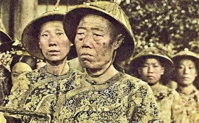thai-giam-ly-lien-anh-1 Trước khi triều Thanh diệt vong, Lý Liên Anh qua đời, hưởng thọ 63 tuổi.